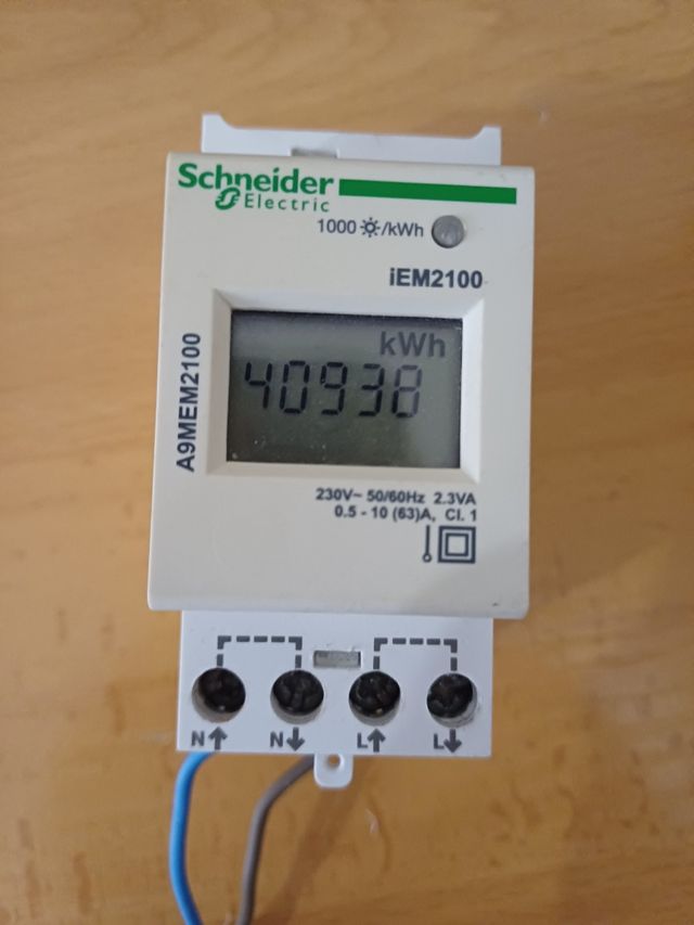 Contador electrico Schneider IEM2100 NO MANIPULABL
