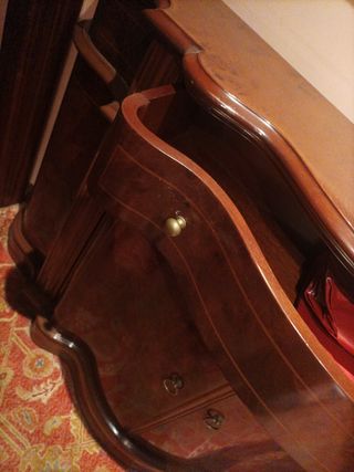 Mueble recibidor madera de raíz clásico