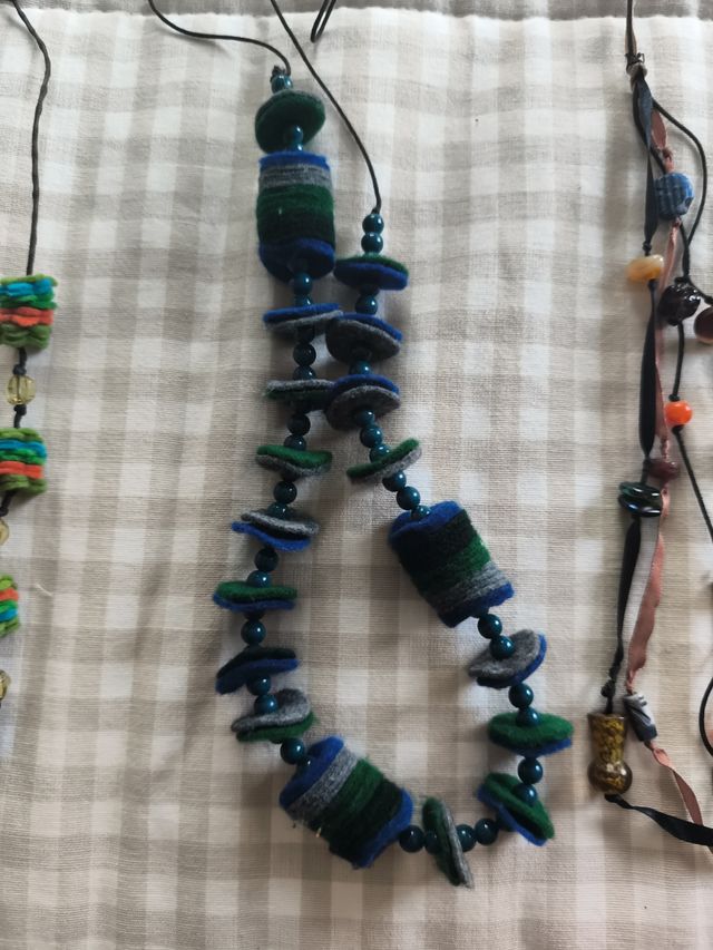Collares artesanales multicolor (5)