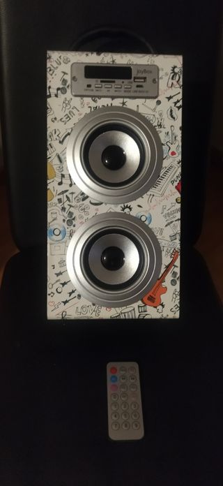 Altavoz JoyBox con mando a distancia
