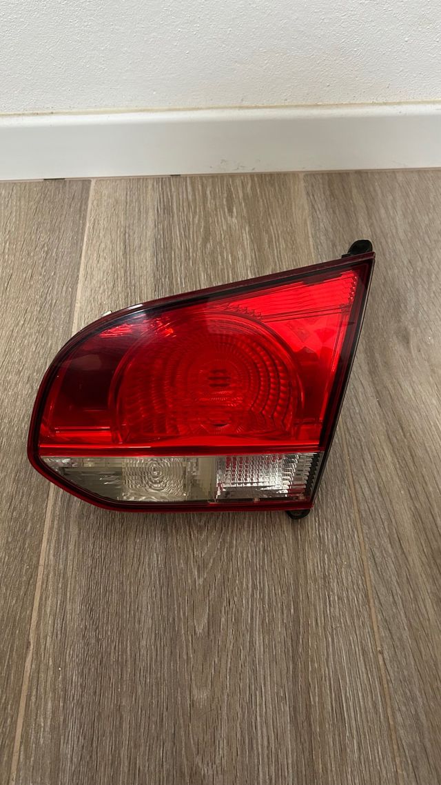 Piloto trasero VW Golf VI (Maletero)