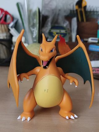 Figura Charizard Pokémon