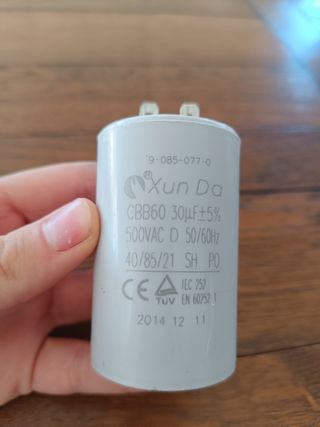 Condensador de herramienta electrica