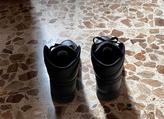 Nike Air Jordan 1 Mid - Negras
