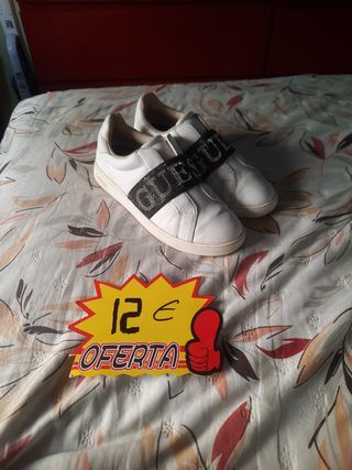 Zapatillas Guess blancas