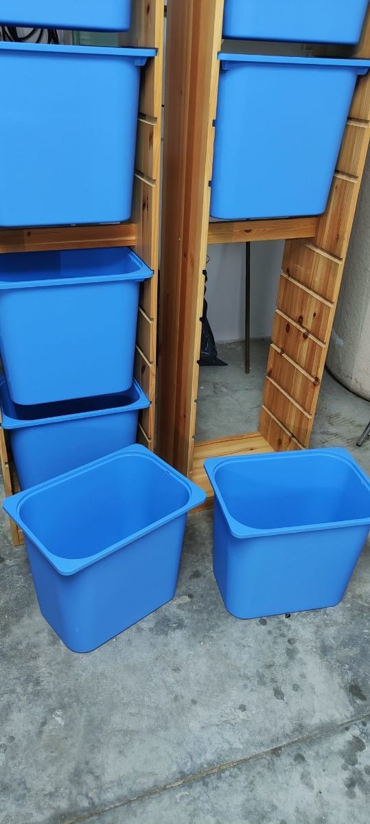 Estantería IKEA cubos azules