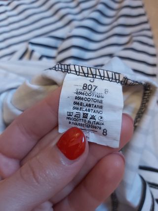 Vestito bianco e nero a righe