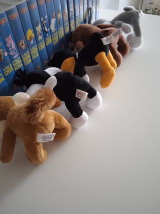 Looney Tunes: Películas VHS + Muñecos