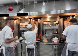 KEBAB EN TRASPASO 140 m2 Benidorm