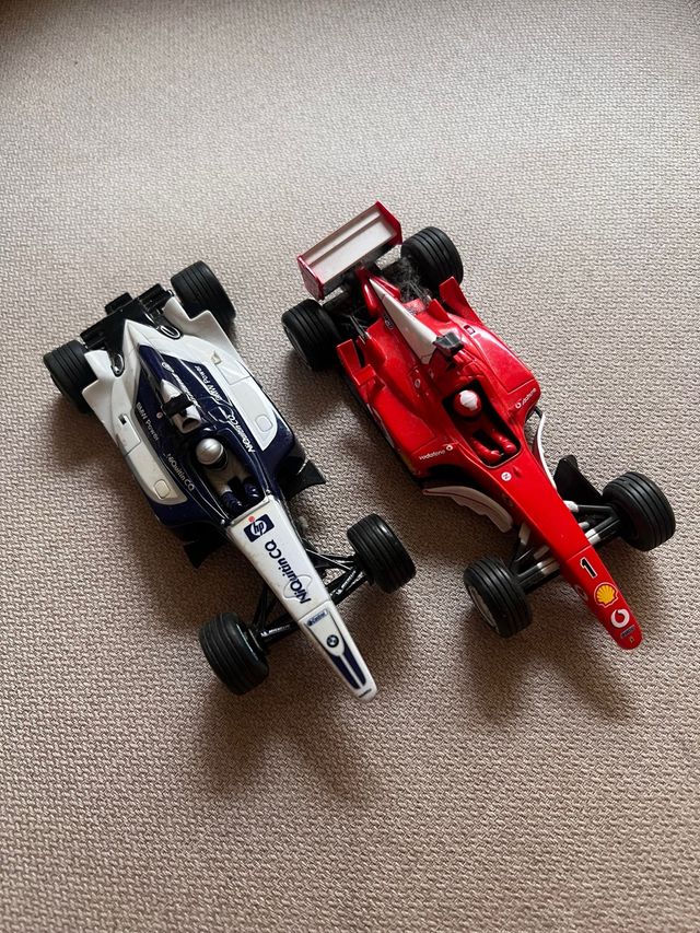 2 coches Scalextric F1