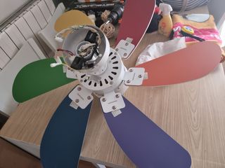 Ventilador techo multicolor 100cm.