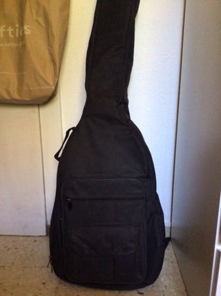 Guitarra rosa infantil - con funda