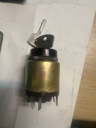 Interruptor encendido Seat 600