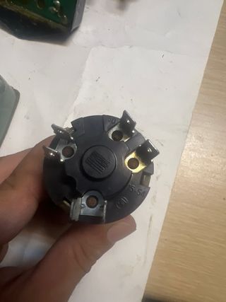 Interruptor encendido Seat 600
