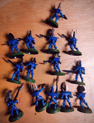 Warhammer 40k Eldar Oscuri: 16 Figure + Raider