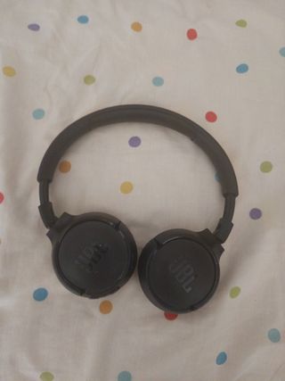 Auriculares JBL negros