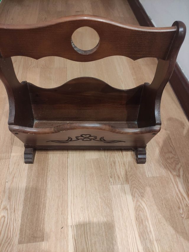 Revistero madera vintage