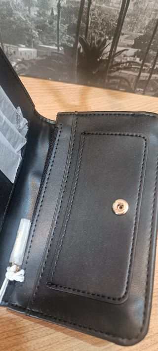 Monedero Guess negro 