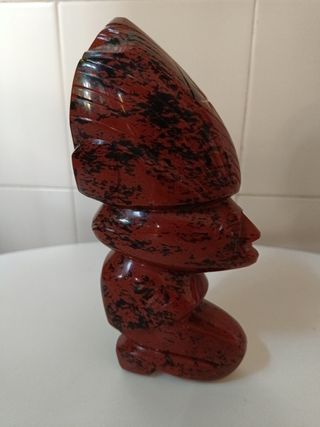 Estatua Azteca obsidiana