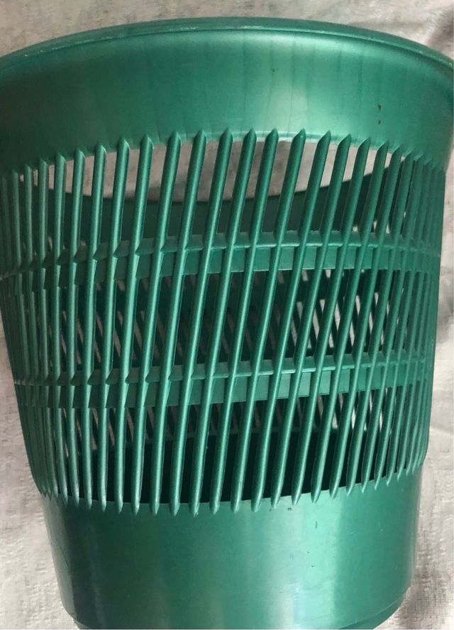 Papelera de plástico verde, Vintage.