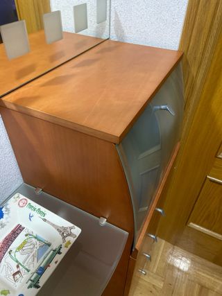 Mueble recibidor madera-vidrio