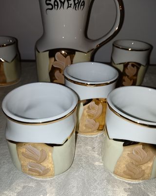 Juego refresco, limonada, porcelana dorada. Nuevo.