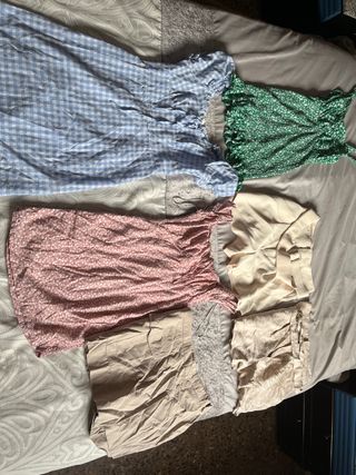 Ropa variada - vestidos, pantalones