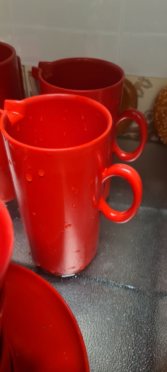 Vajilla efmen roja retro años 70