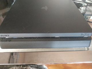 PS4 (PlayStation 4) Slim Negra