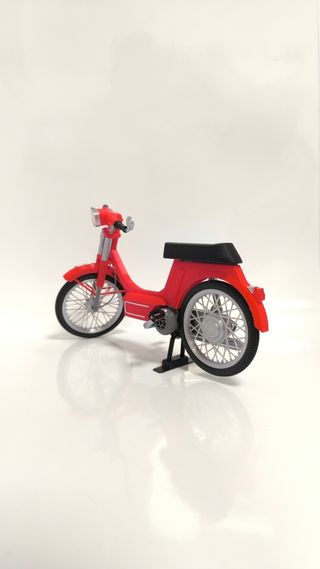 Maqueta Vespino L escala 1/10 color rojo