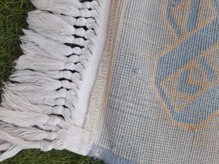 ALFOMBRA AZUL ANTIGUA DE LANA