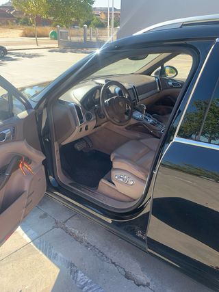 Porsche Cayenne 2012