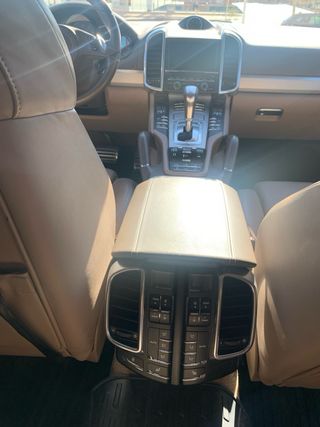 Porsche Cayenne 2012