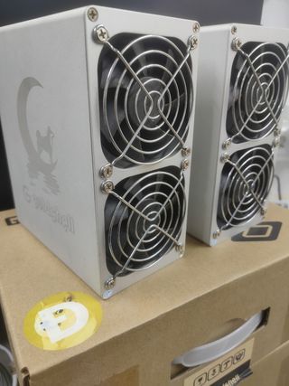 2x Goldshell Mini Doge Miner