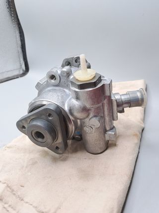 Bomba servodireccion Freelander 1 L314 QVB101462L