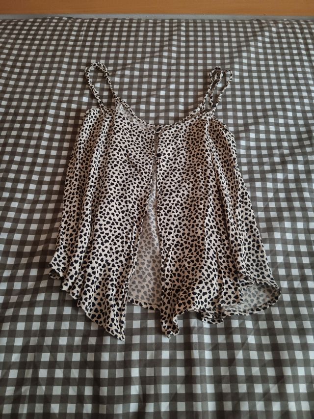 Tops beige y negro - Pack 3