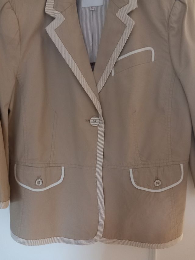 Americana beige mujer entretiempo