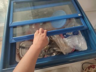 Congelador grande, blanco con puerta correderas