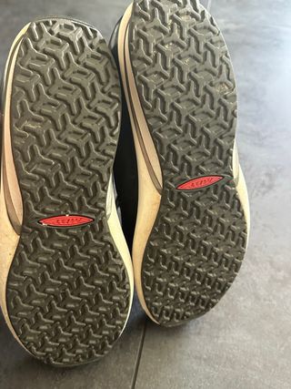 Scarpe MBT donna nere e rosa