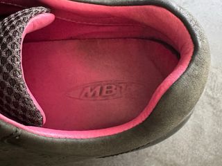 Scarpe MBT donna nere e rosa