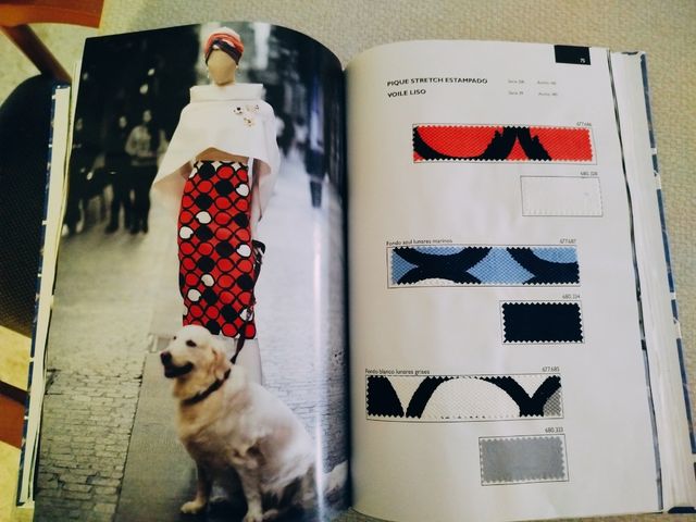  Muestrario de Telas Rafael Matias 