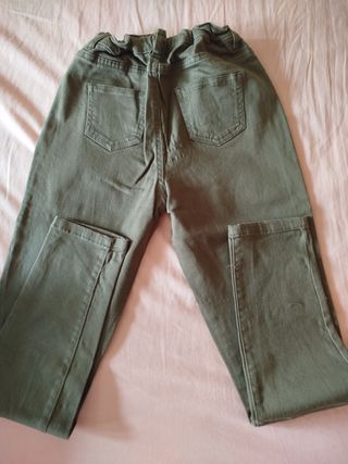 Pantalones pitillo verde oliva