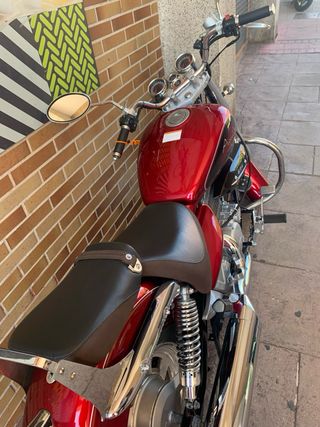 Hyosung Aquila 250cc roja año 2016