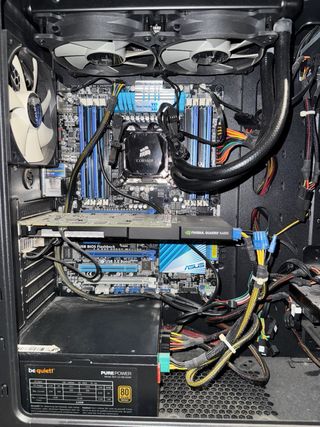 Ordenador workstation