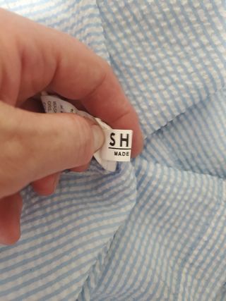 Blusa rayada azul y blanca