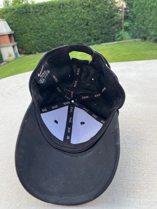 Gorra Nike negra
