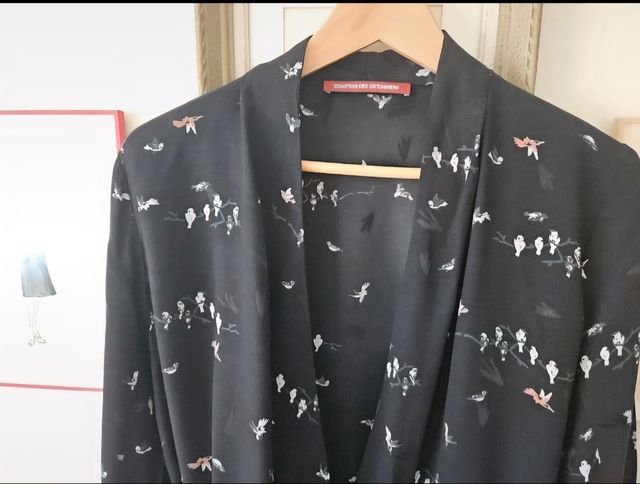Blusa negra Comptoir des Cotonniers viscosa.