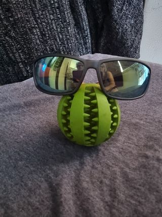 Gafas sol deportivas negras y naranjas