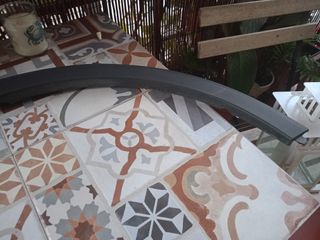 MGzs Moldura paso rueda derecha