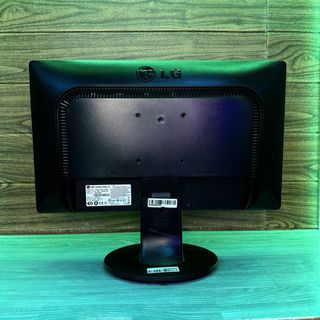 Monitor LG Flatron 19” VGA